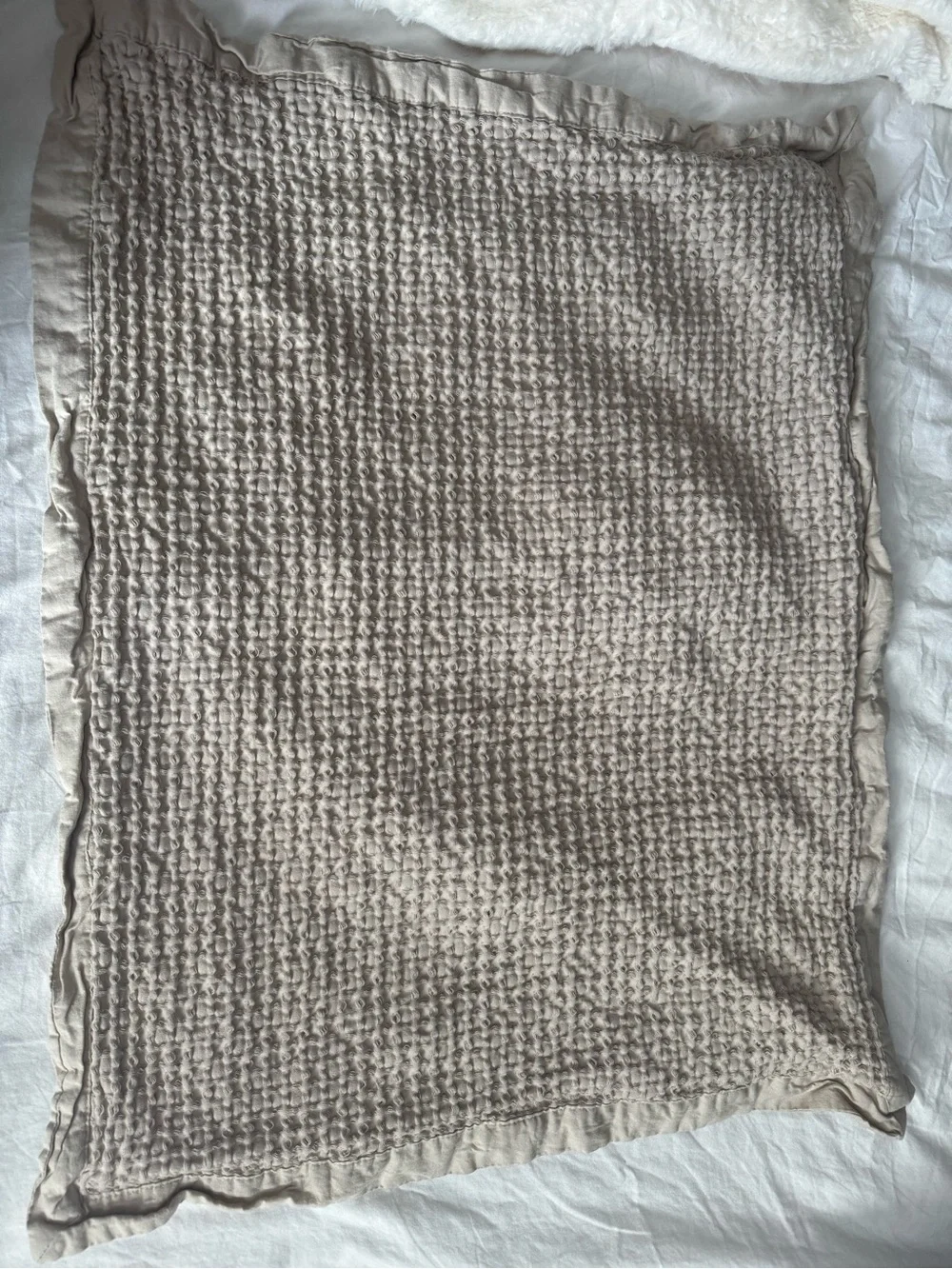 Bedsure Khaki Waffle-Knit Decorative Pillow - Set of 2 - Standard Size